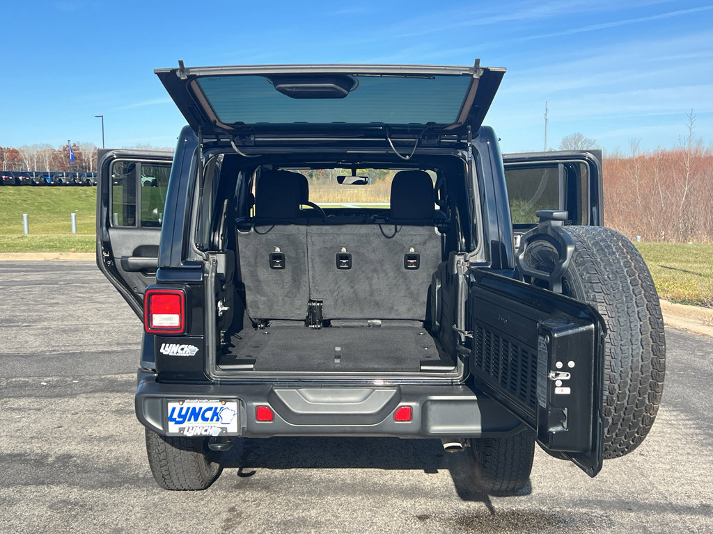 Used 2021 Jeep Wrangler Unlimited Sahara w/ Uconnect 4C Nav & Sound Group image 41