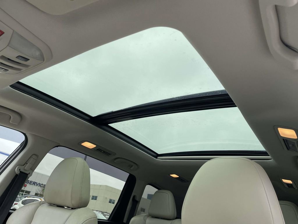 Used 2019 Subaru Ascent Limited image 11