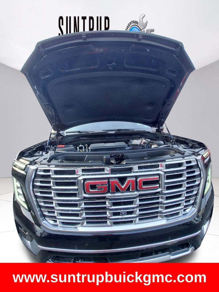 Used 2025 GMC Yukon XL Denali image 5