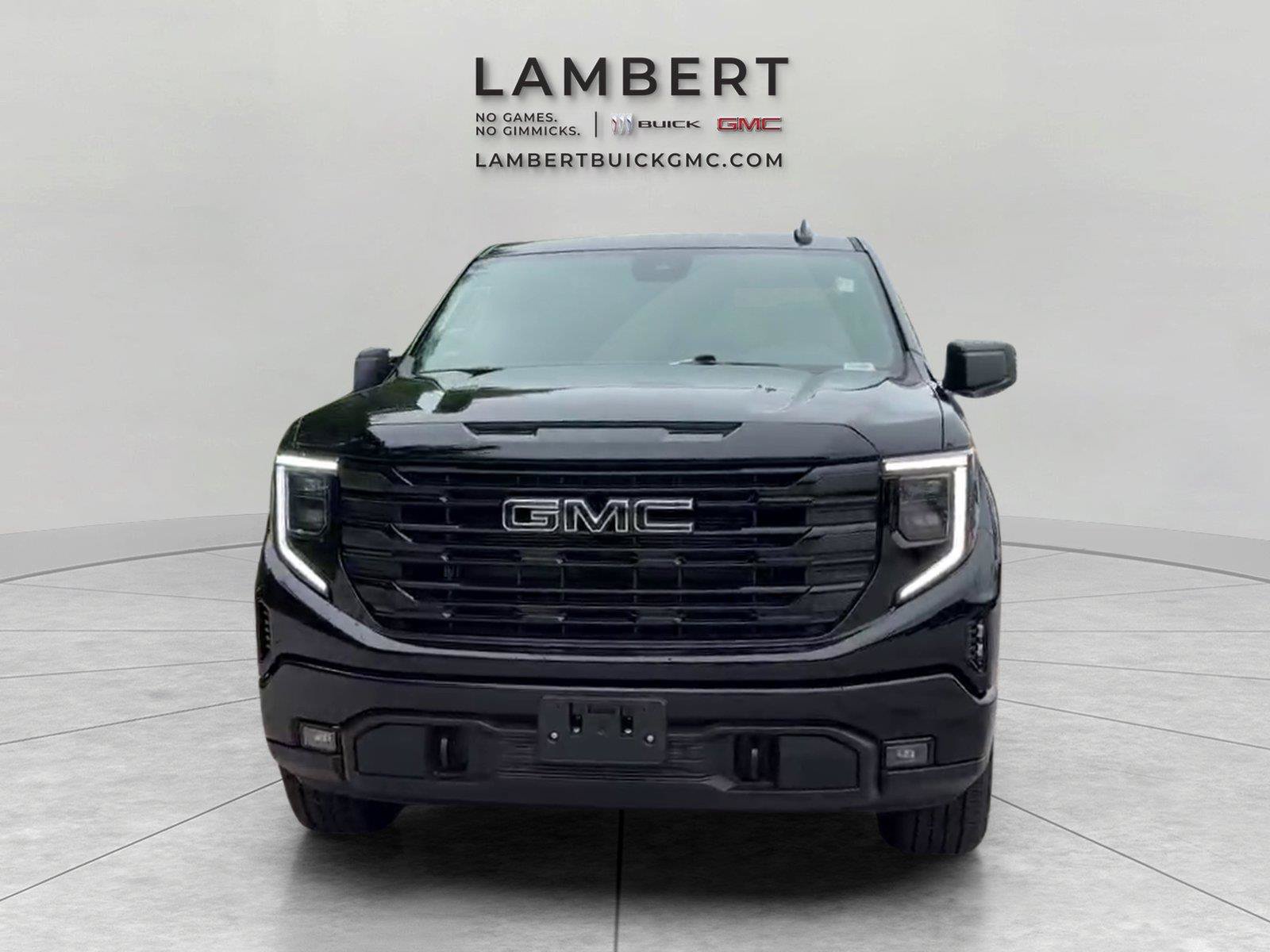 New 2026 GMC Sierra 1500 Elevation w/ LPO, Elevation Black Package AWD/4WD image 9