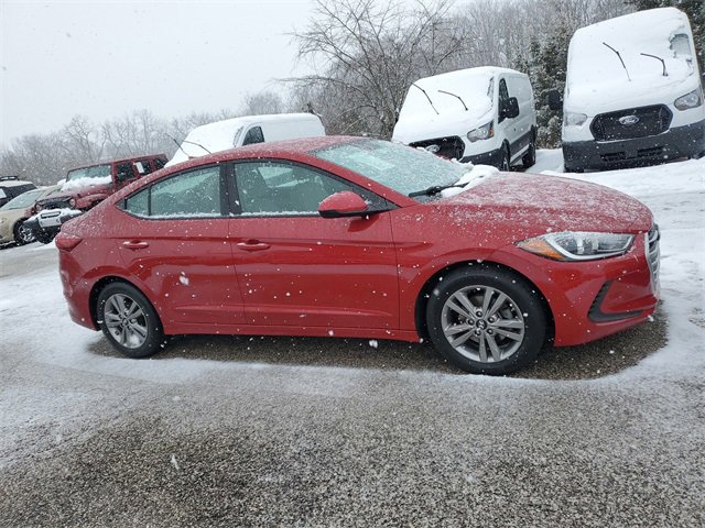 Used 2017 Hyundai Elantra SE image 3