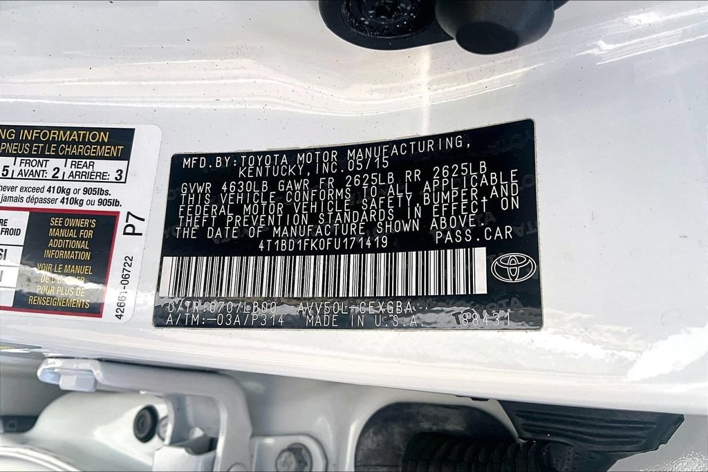 Used 2015 Toyota Camry XLE w/ Moonroof Package FWD image 32