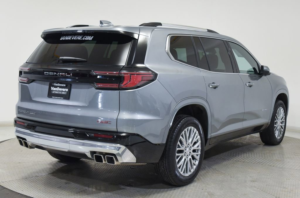 Used 2025 GMC Acadia Denali image 11