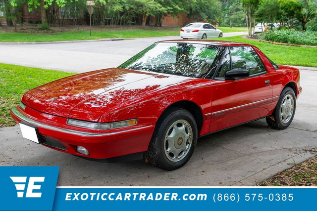 Used 1991 Buick Reatta Coupe FWD image 1