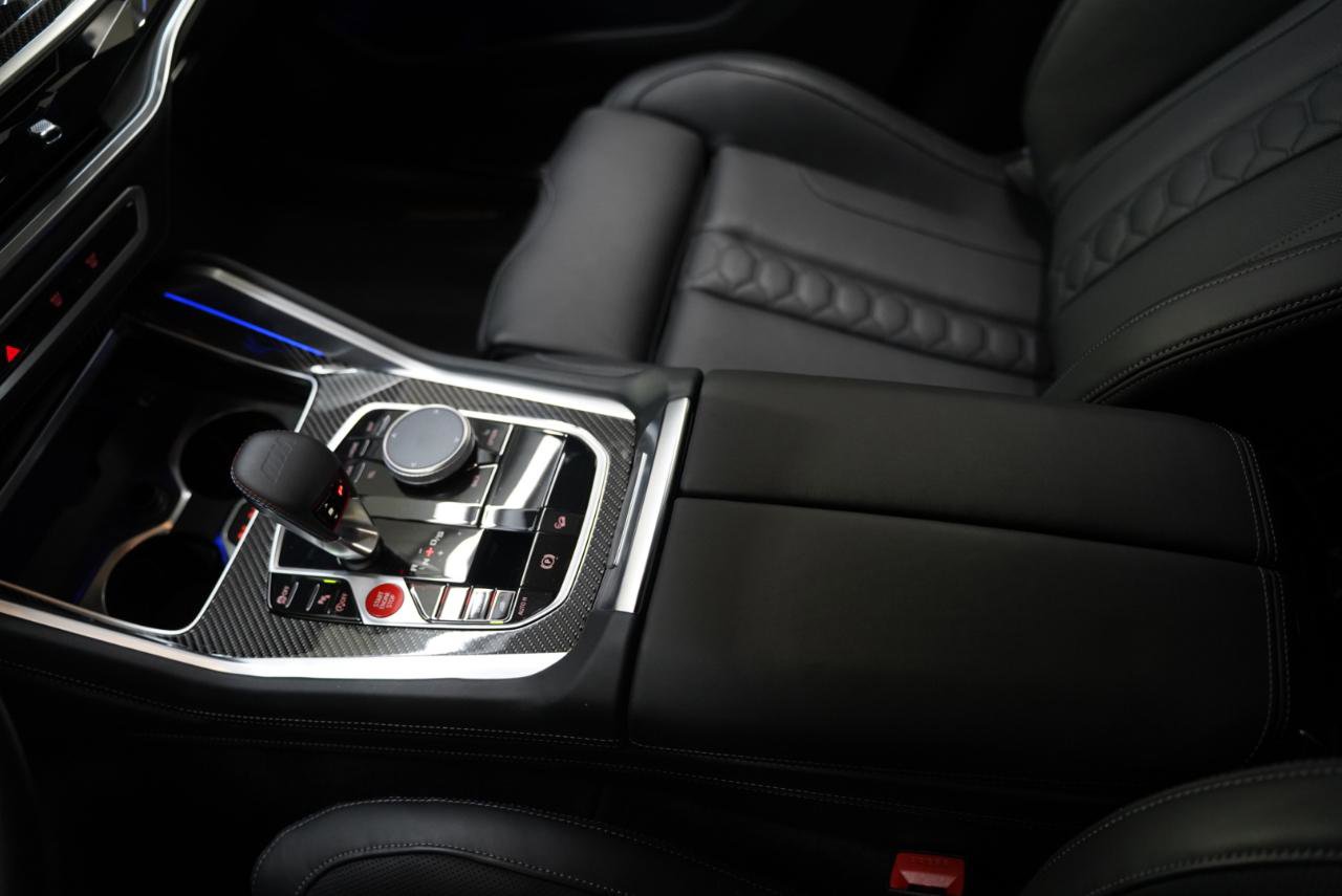 Used 2026 BMW X5 M Competition w/ Executive Package image 21