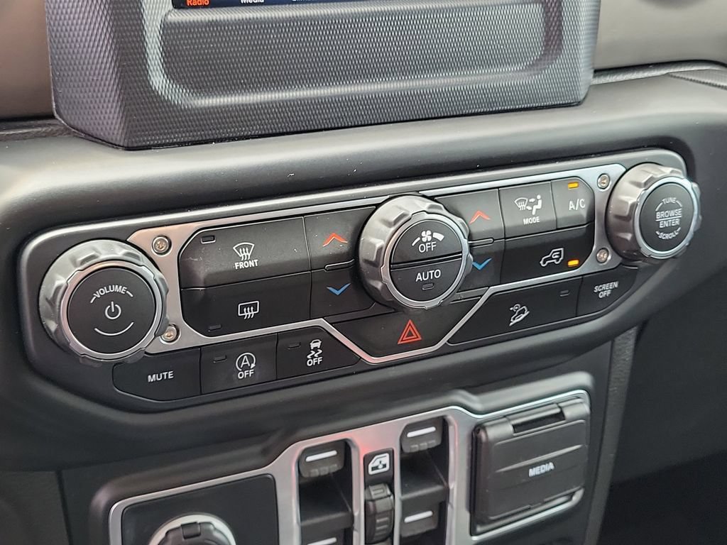 Used 2020 Jeep Wrangler Unlimited Sport S AWD/4WD image 25