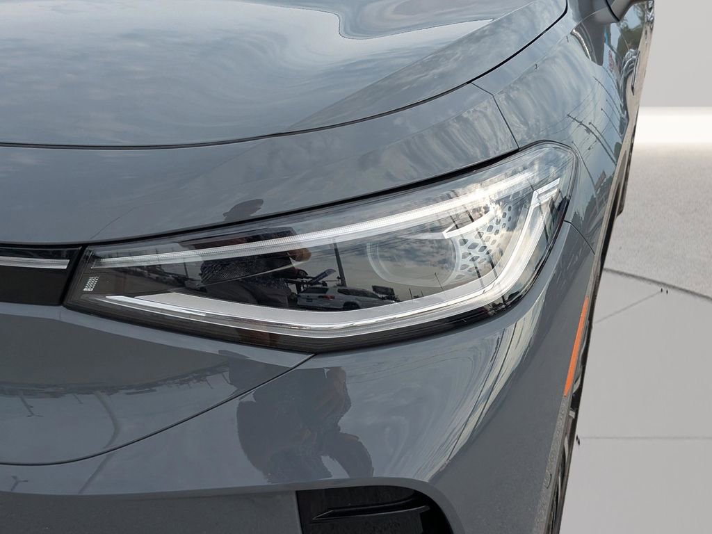 Certified 2023 Volkswagen ID.4 Pro S Plus AWD/4WD image 7