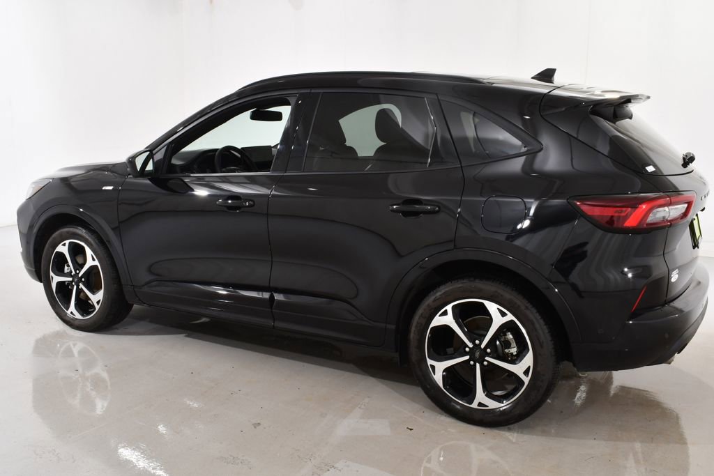Used 2023 Ford Escape ST-Line Elite w/ Premium Technology Package image 15