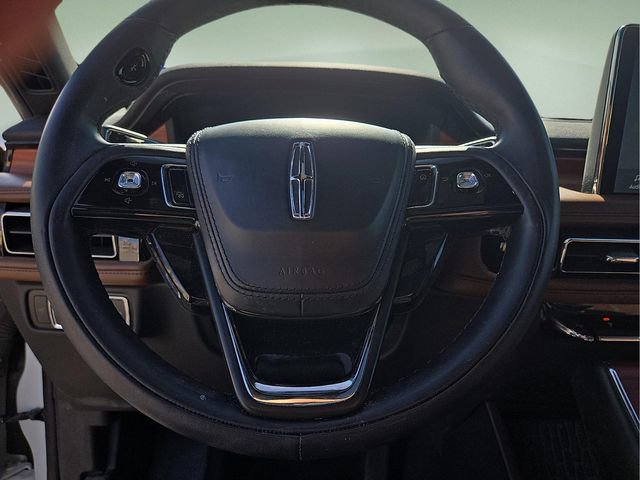 Used 2023 Lincoln Aviator Reserve w/ Equipment Group 201A image 31