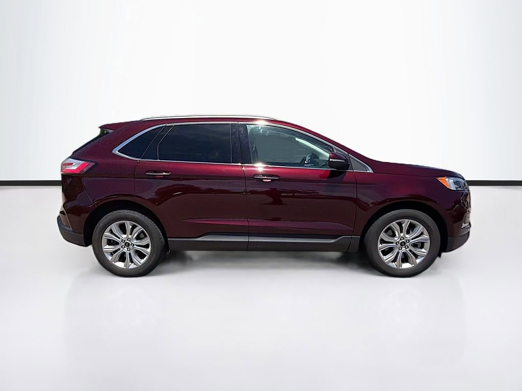 Used 2023 Ford Edge Titanium w/ Equipment Group 301A AWD/4WD image 4