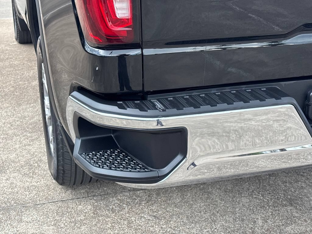 Used 2024 GMC Sierra 1500 SLT RWD image 17