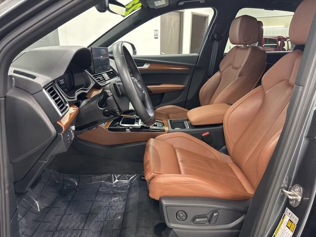 Used 2023 Audi Q5 2.0T Prestige w/ Prestige Package image 16