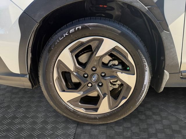 Used 2025 Subaru Crosstrek 2.5i Limited w/ Crosstrek Mirror Package image 9