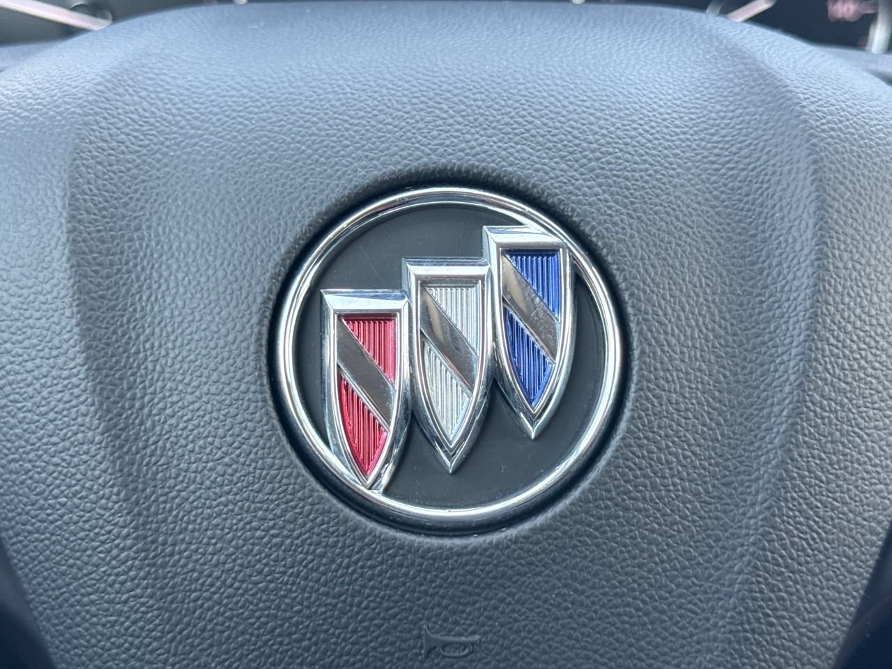 Used 2023 Buick Envision Preferred AWD/4WD image 28