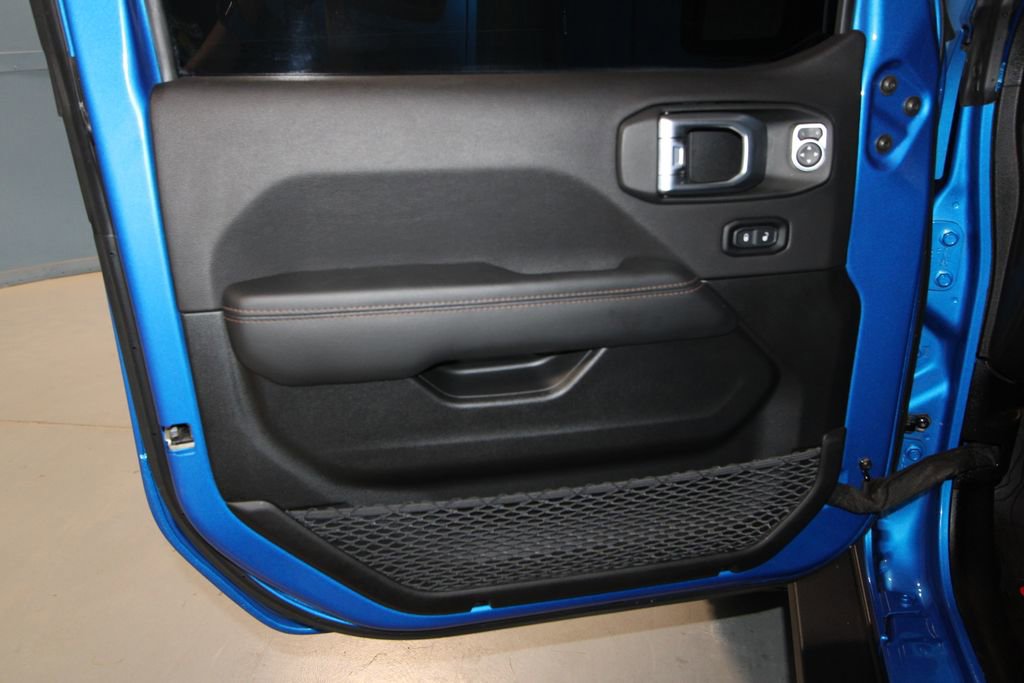 Used 2022 Jeep Wrangler Unlimited Rubicon AWD/4WD image 5