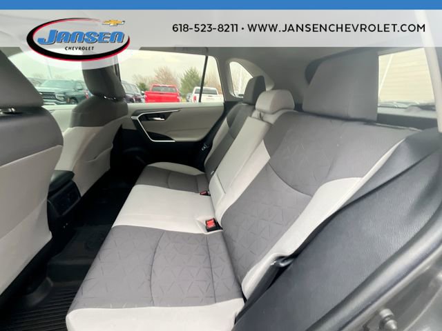 Used 2020 Toyota RAV4 XLE w/ Convenience Package image 25