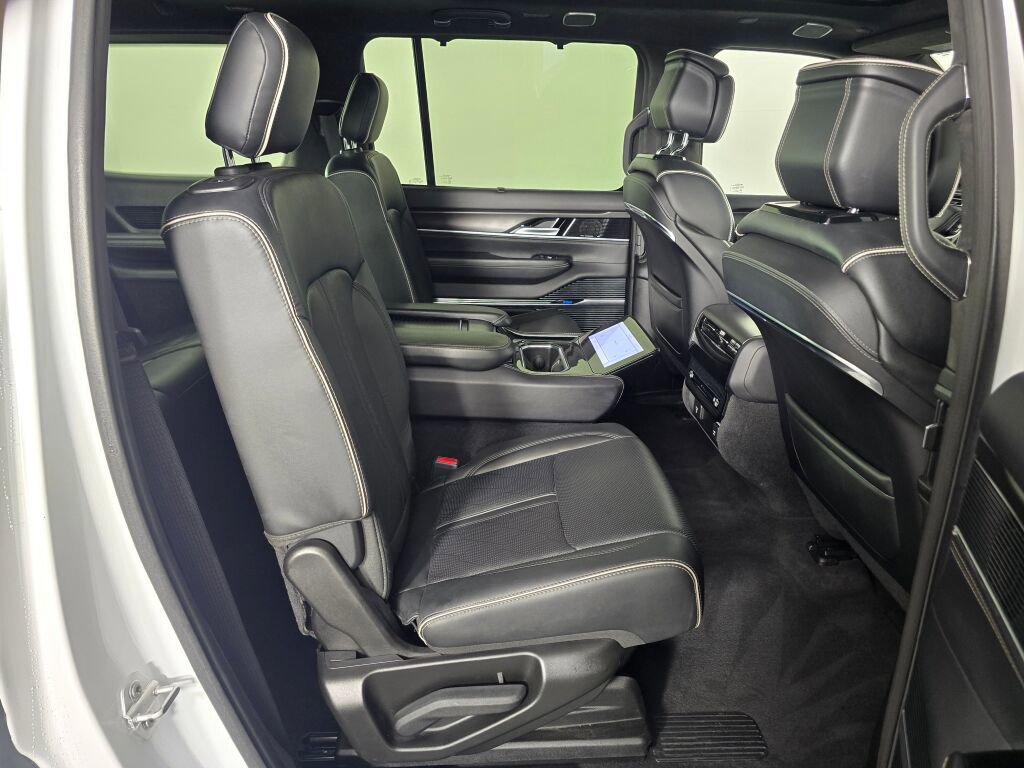 Used 2024 Jeep Grand Wagoneer Series II w/ Quick Order Packagew 28T image 46