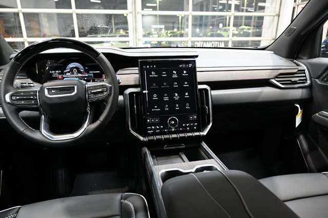 New 2026 GMC Acadia Denali w/ Super Cruise Package image 13