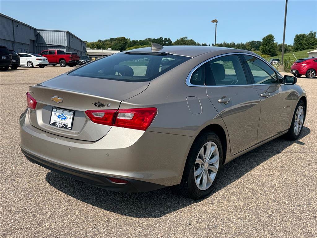 Used 2024 Chevrolet Malibu LT FWD image 4