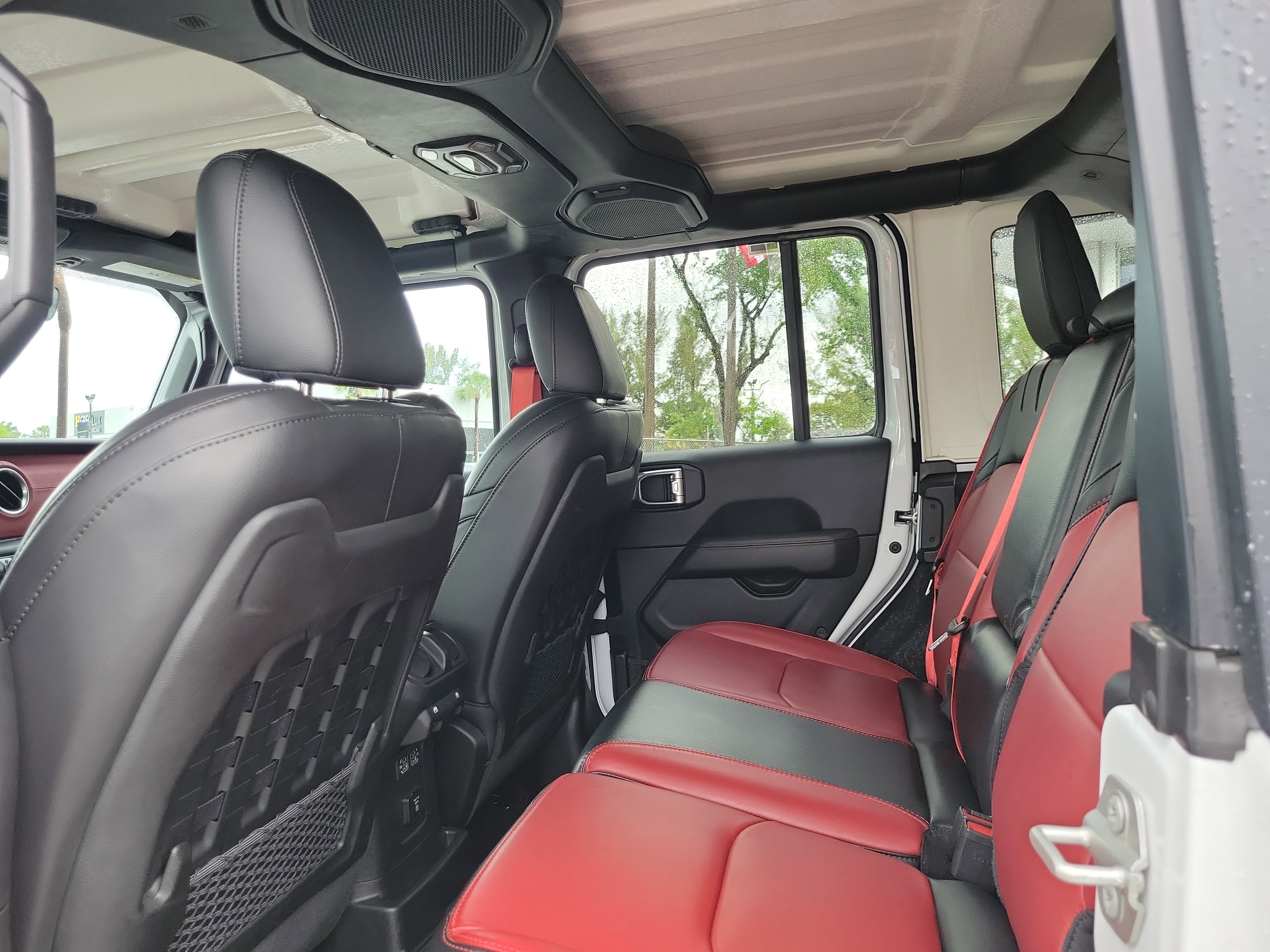 Used 2023 Jeep Wrangler Unlimited Rubicon 4xe image 12