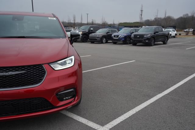 New 2026 Chrysler Pacifica Select FWD image 38