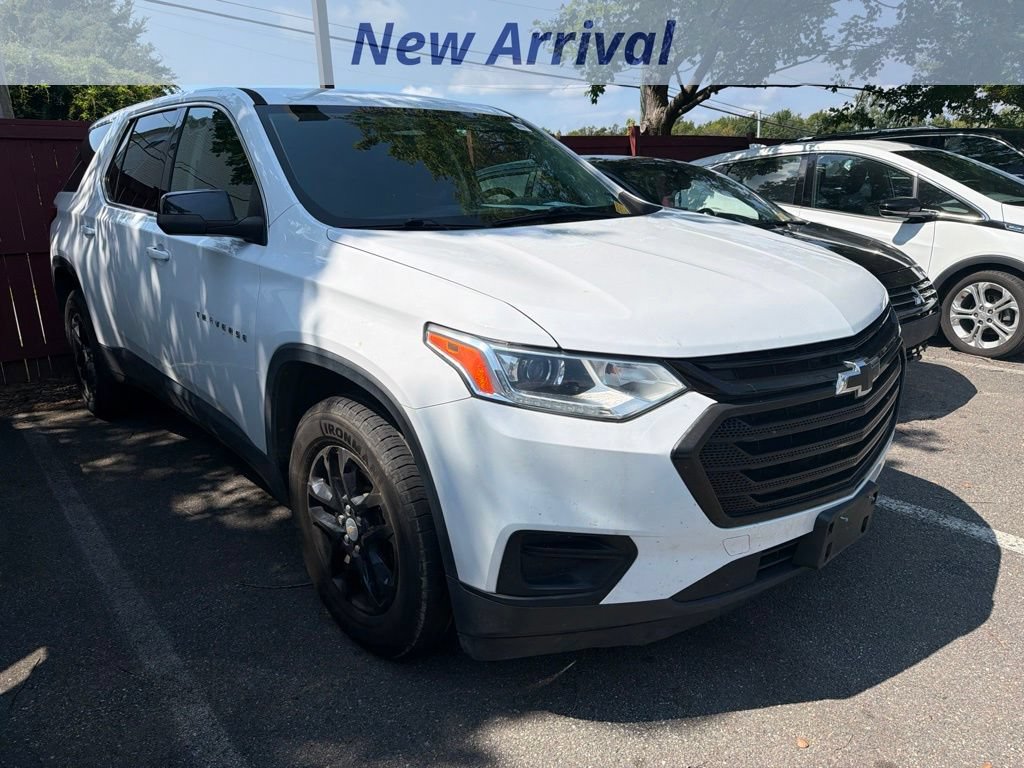 Used 2021 Chevrolet Traverse LS FWD video 2