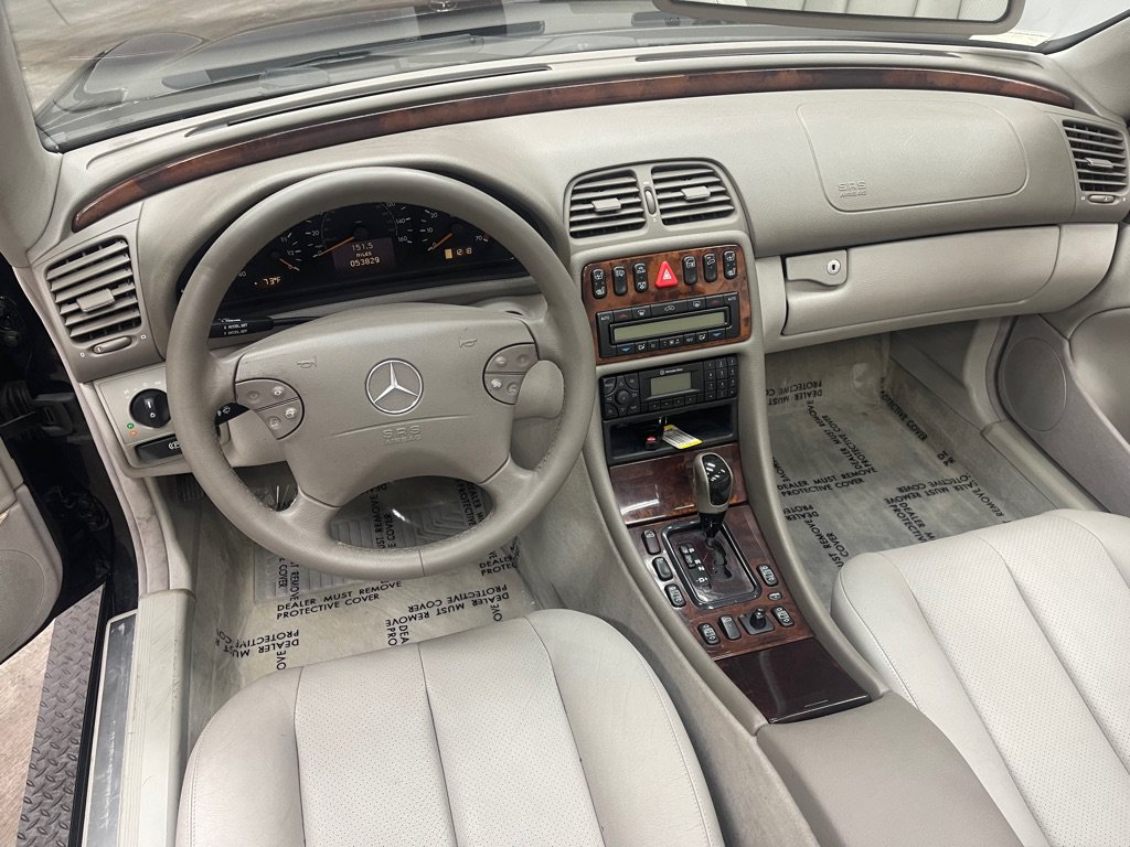 Used 2002 Mercedes-Benz CLK 320 Cabriolet image 38