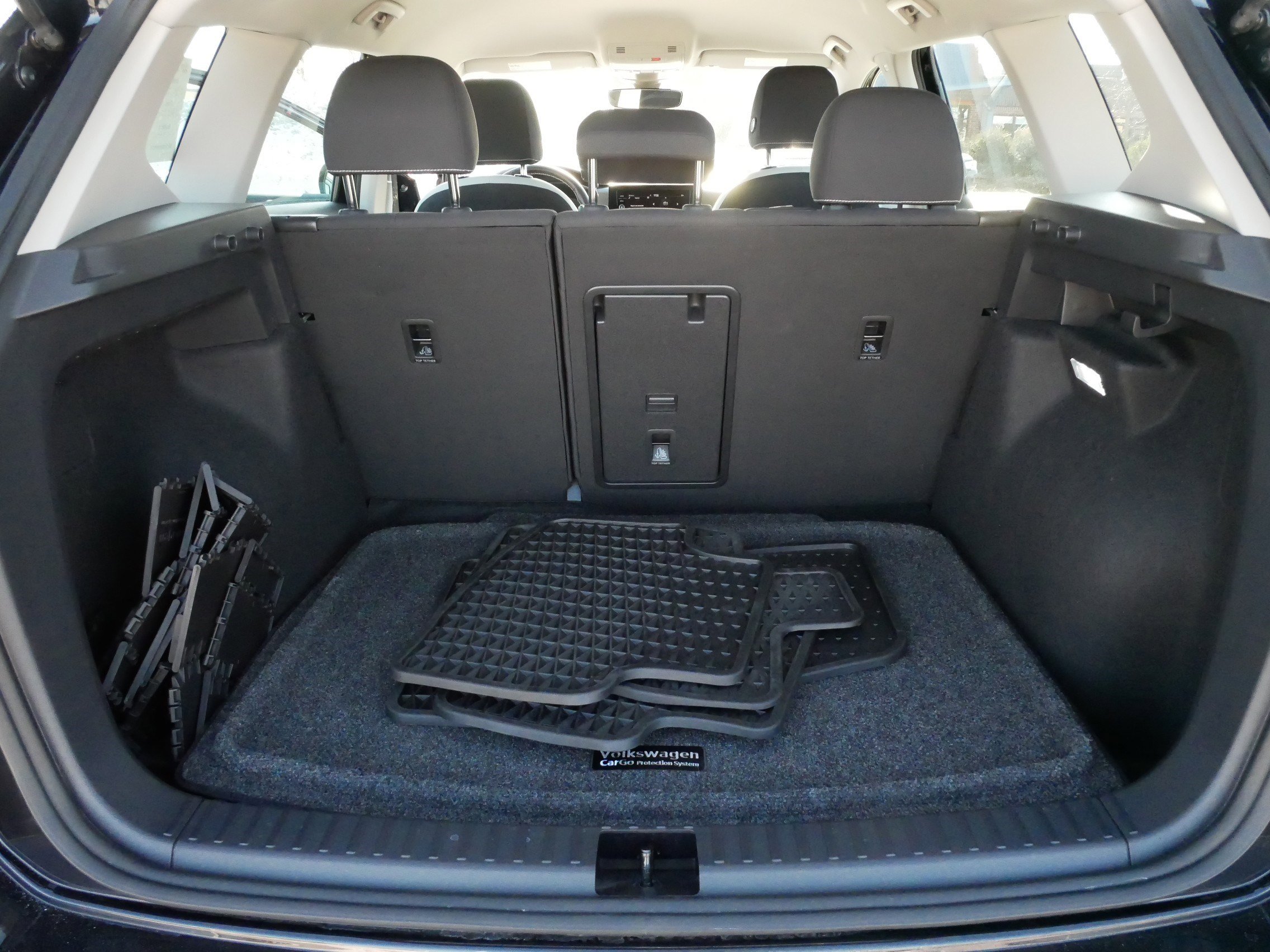 Certified 2025 Volkswagen Taos S image 18