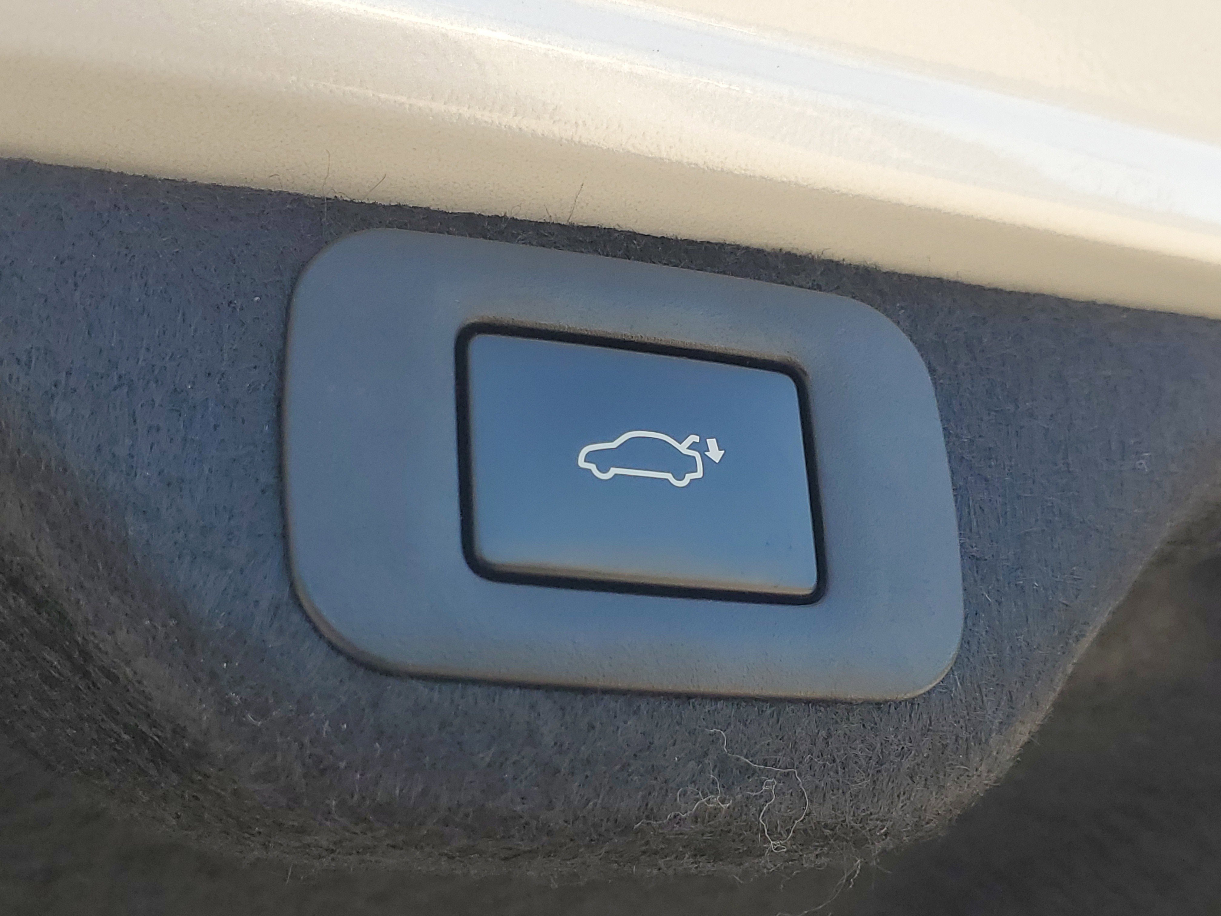 Used 2025 Lexus ES 350 w/ Premium Package image 13