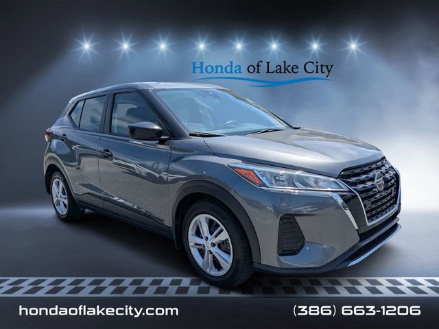 Used 2021 Nissan Kicks S FWD image 1