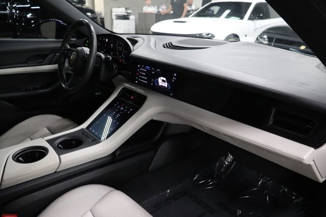 Used 2022 Porsche Taycan RWD image 25