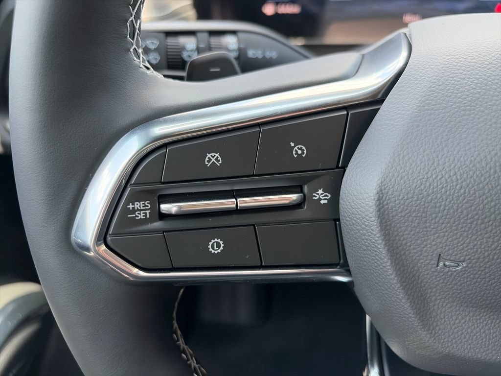 New 2026 Chevrolet Traverse LT FWD image 14