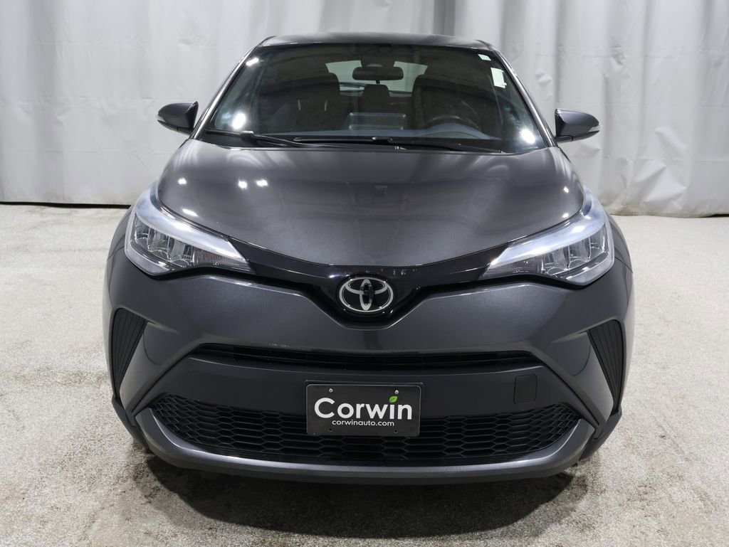 Used 2022 Toyota C-HR XLE image 8