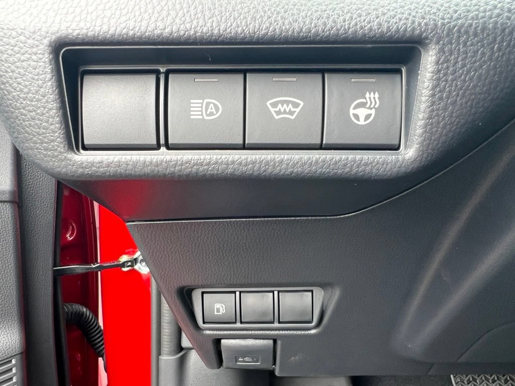 New 2027 Toyota Prius XLE FWD image 31