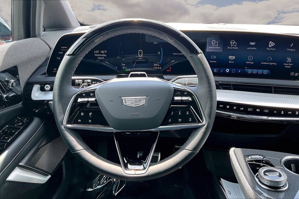 Used 2025 Cadillac Optiq Sport 2 AWD/4WD image 8