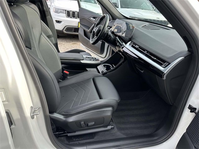 Used 2025 BMW X1 xDrive28i image 25