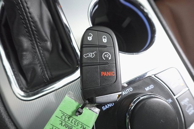 Used 2021 Jeep Grand Cherokee Summit w/ Platinum Series Group image 38