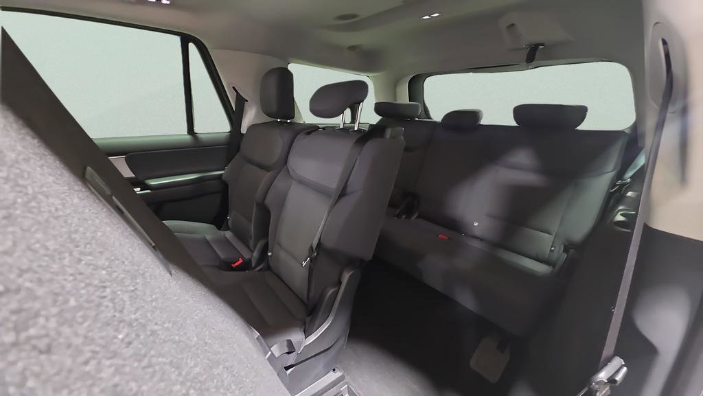 Certified 2025 Ford Expedition Active image 30