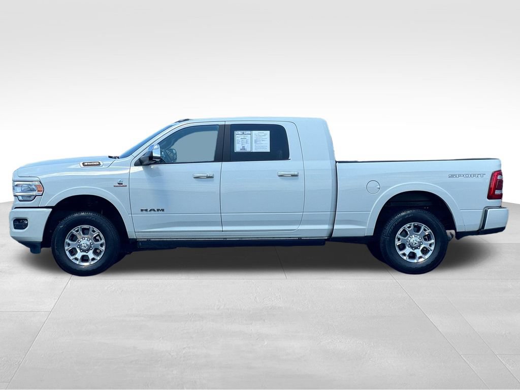 Used 2022 RAM 3500 Laramie AWD/4WD image 4