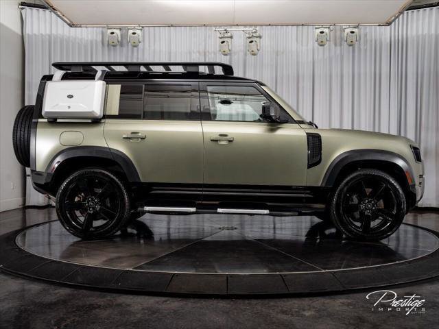 Used 2021 Land Rover Defender 110 X-Dynamic HSE AWD/4WD image 16