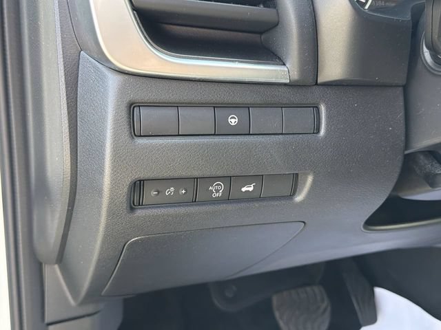 Certified 2023 Nissan Rogue SV w/ SV Premium B Package AWD/4WD image 17
