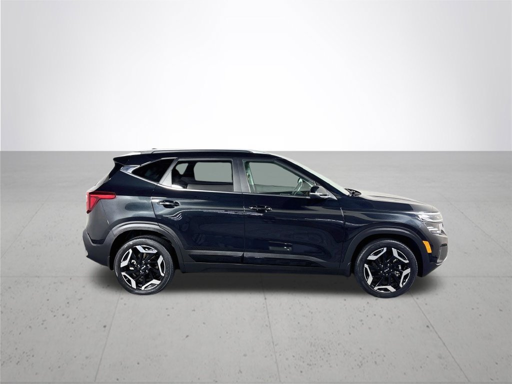 Used 2024 Kia Seltos SX AWD/4WD image 5
