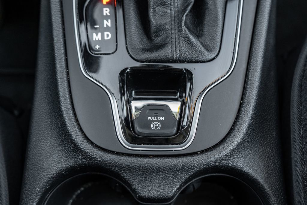 Used 2021 Jeep Cherokee Limited image 28