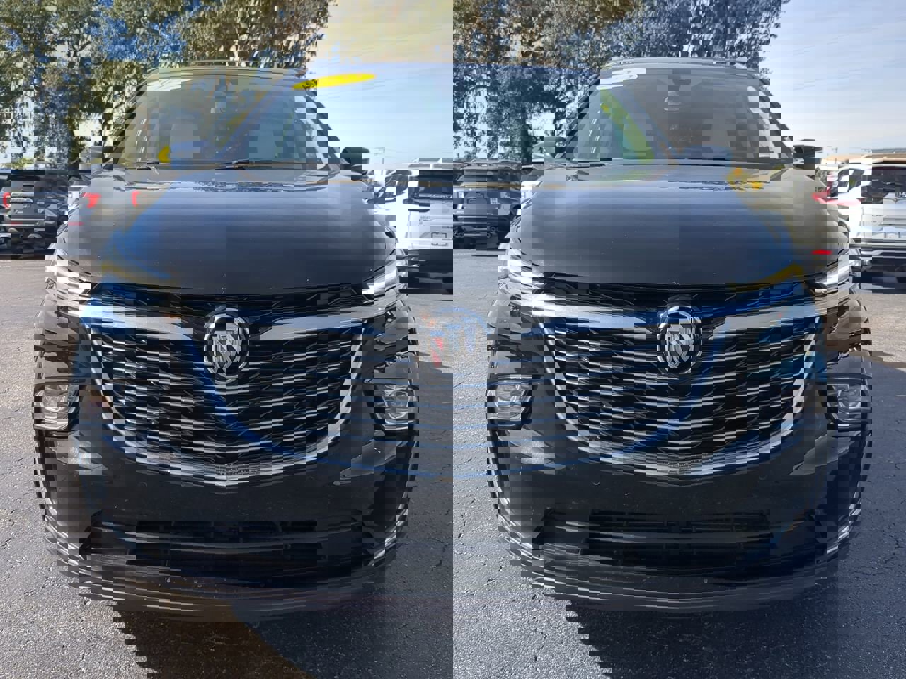 Used 2022 Buick Enclave Essence image 9