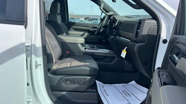 New 2026 Chevrolet Silverado 2500 ZR2 image 48