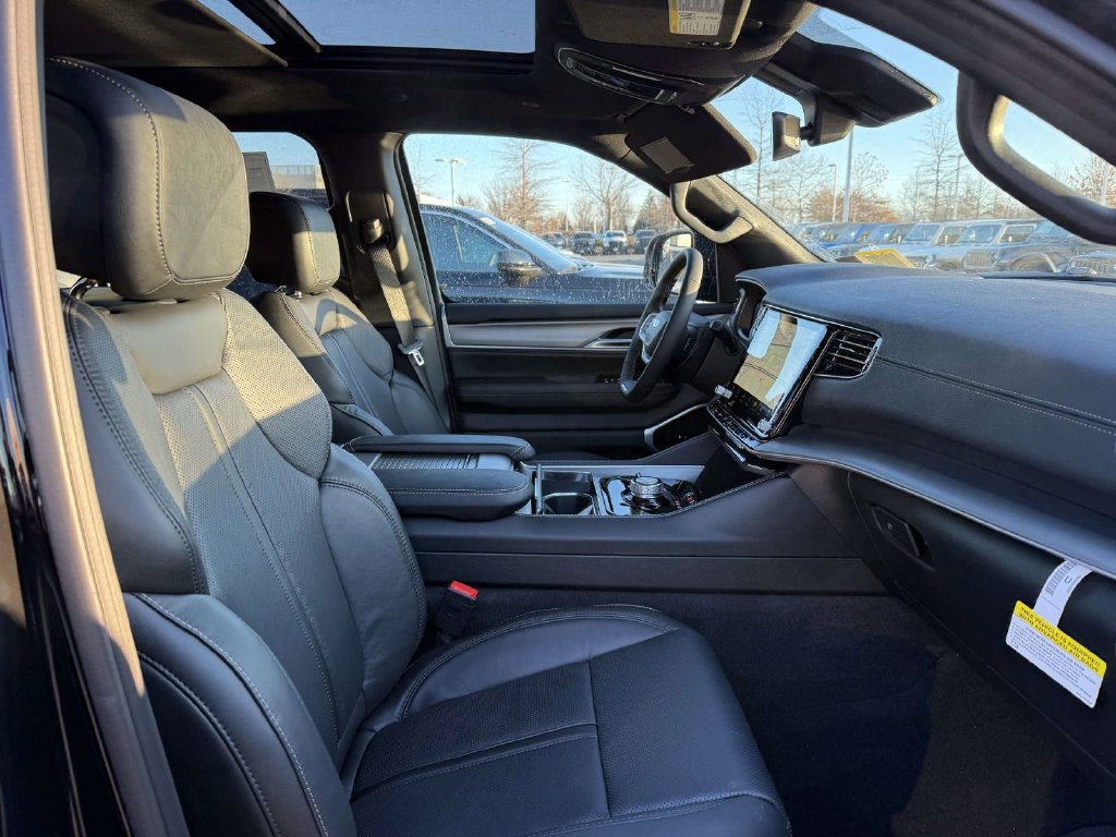 New 2026 Jeep Grand Wagoneer Limited w/ Premium Group II AWD/4WD image 15