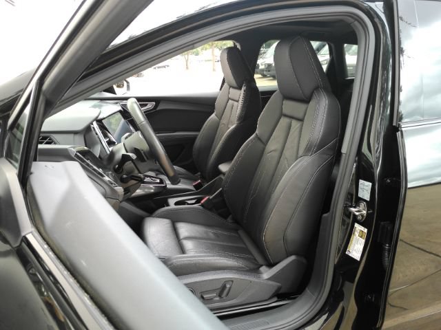Used 2022 Audi Q4 e-tron Prestige w/ S Line Plus Package AWD/4WD image 6