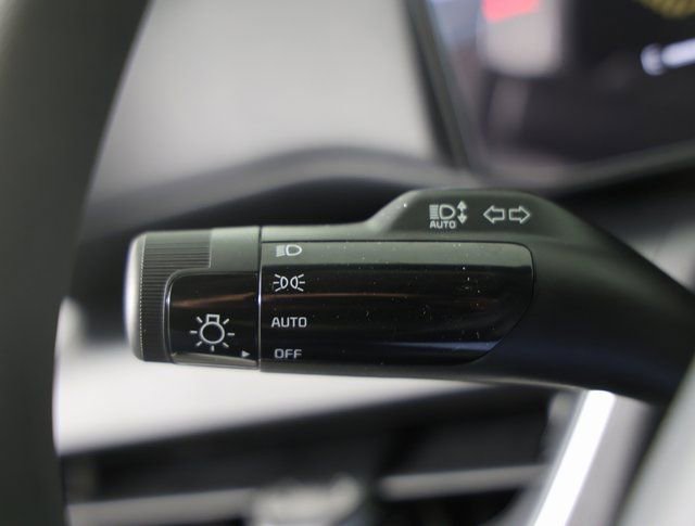 New 2026 Kia K4 LXS image 21