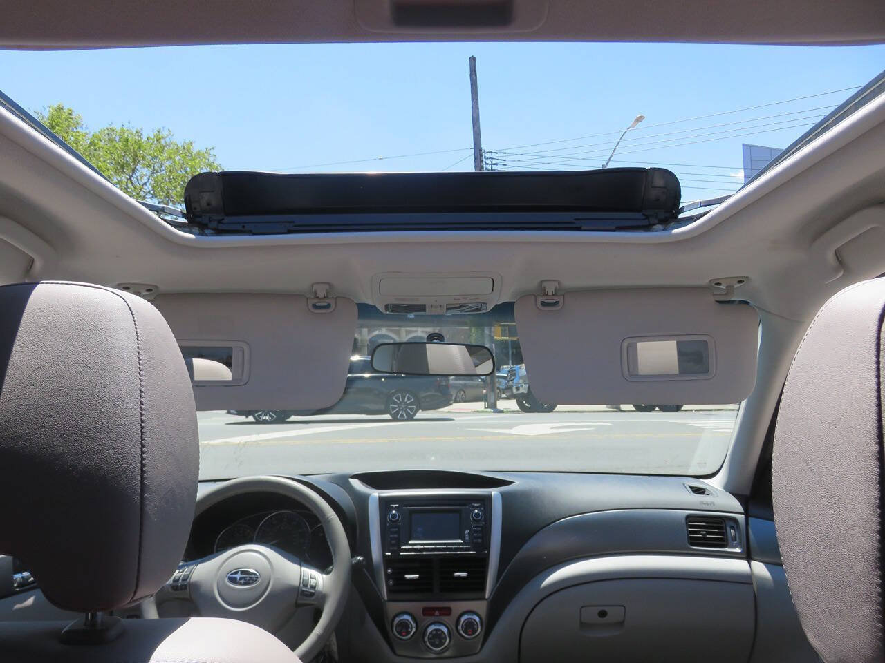Used 2012 Subaru Forester 2.5X Limited AWD/4WD image 13