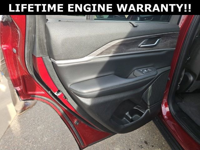 Used 2024 Jeep Grand Cherokee Limited w/ Luxury Tech Group II AWD/4WD image 30